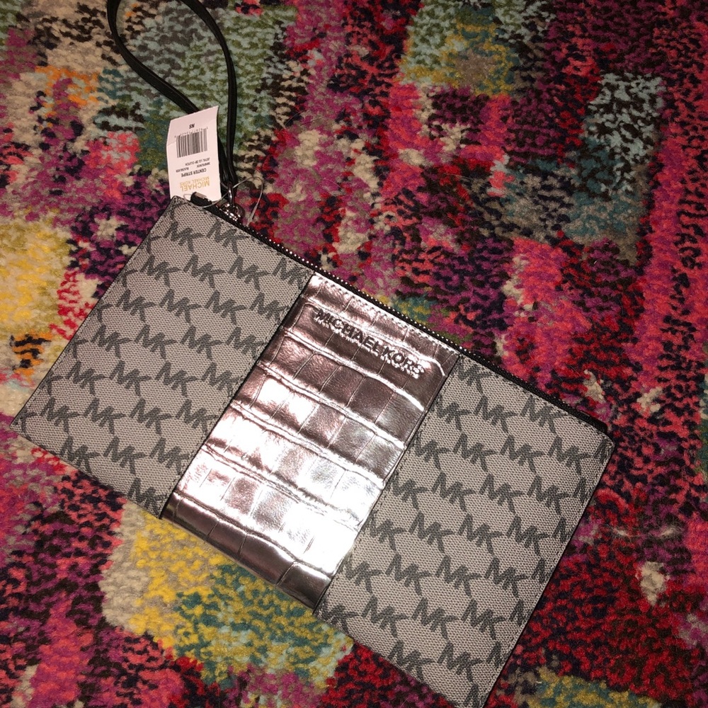 Michael Kors Wristlet